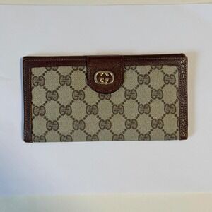 Gucci Canvas Monogram Wallet